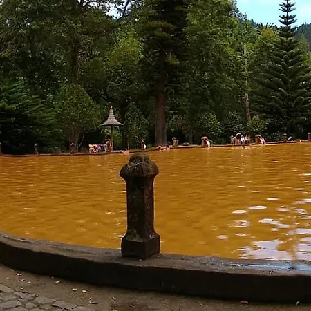Da Gasthof Vila Franca do Campo